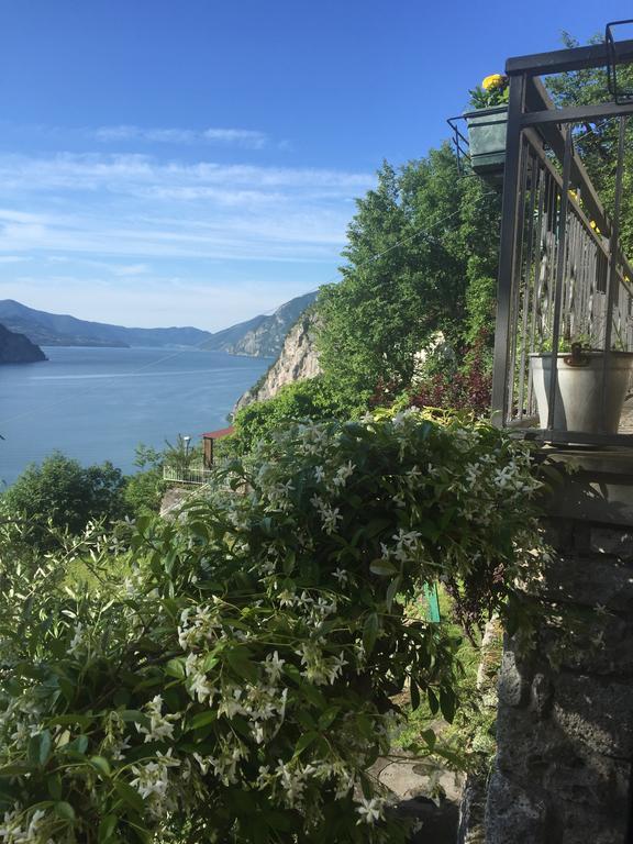 B&B Bellavista Castro  Buitenkant foto