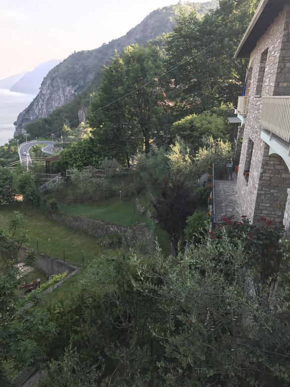 B&B Bellavista Castro  Buitenkant foto